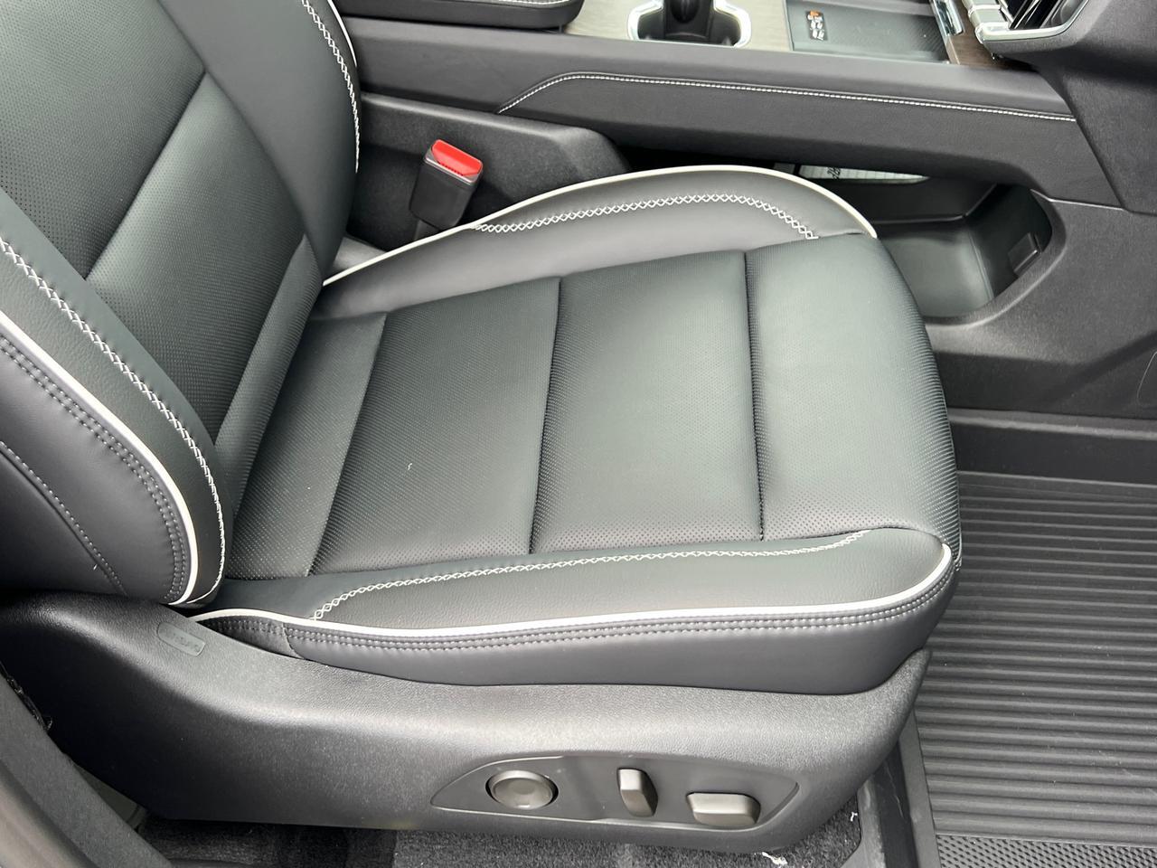 2025 GMC Acadia Denali Hagerstown MD