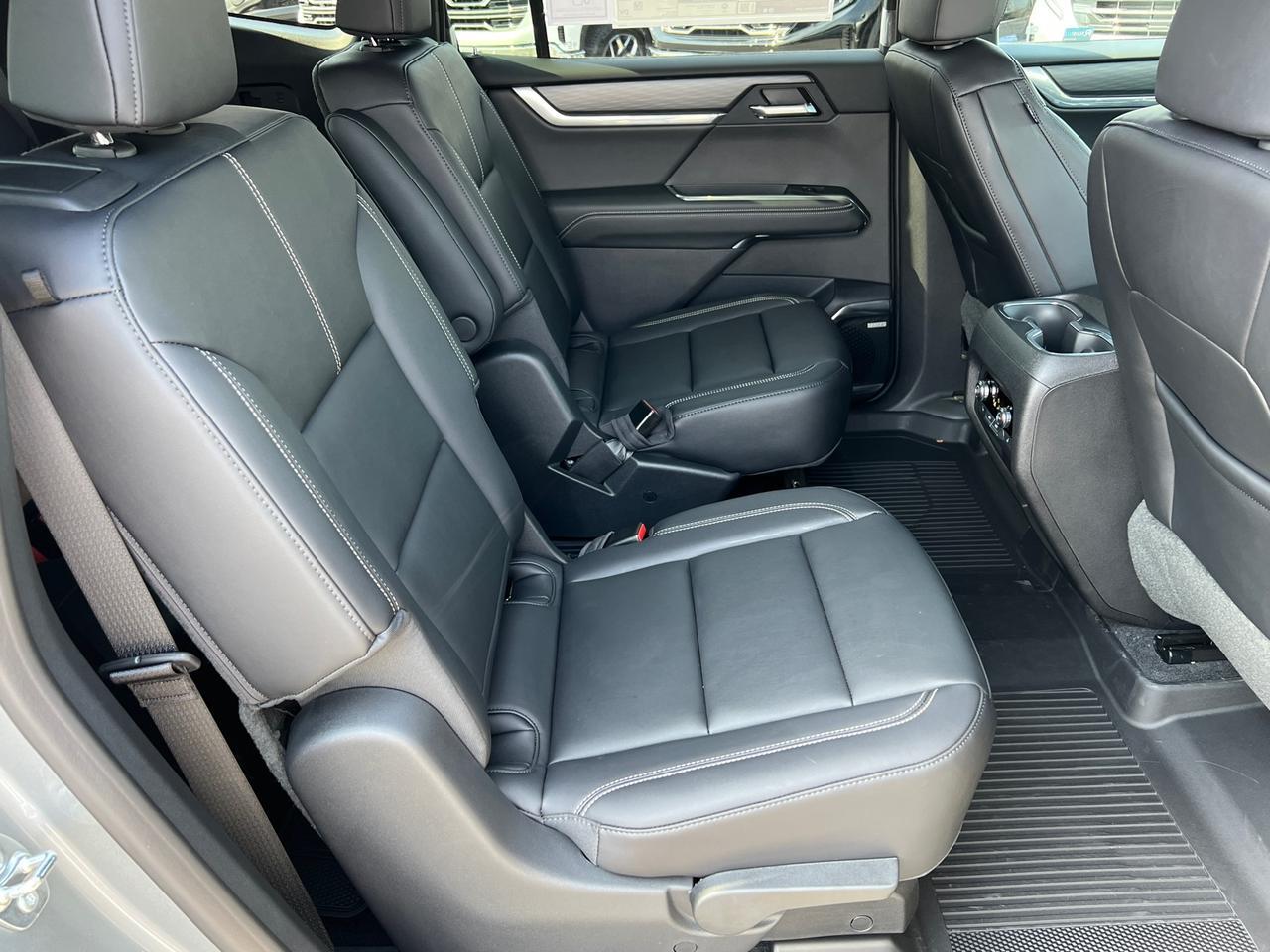 2025 GMC Acadia Elevation Hagerstown MD