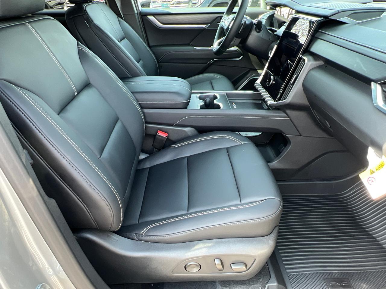 2025 GMC Acadia Elevation Hagerstown MD