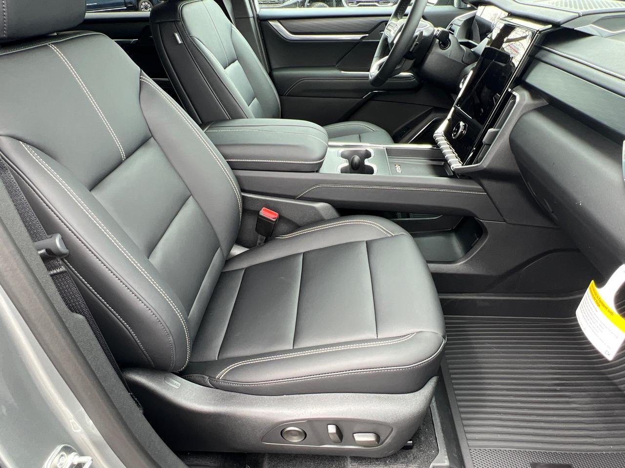 2025 GMC Acadia Elevation Hagerstown MD