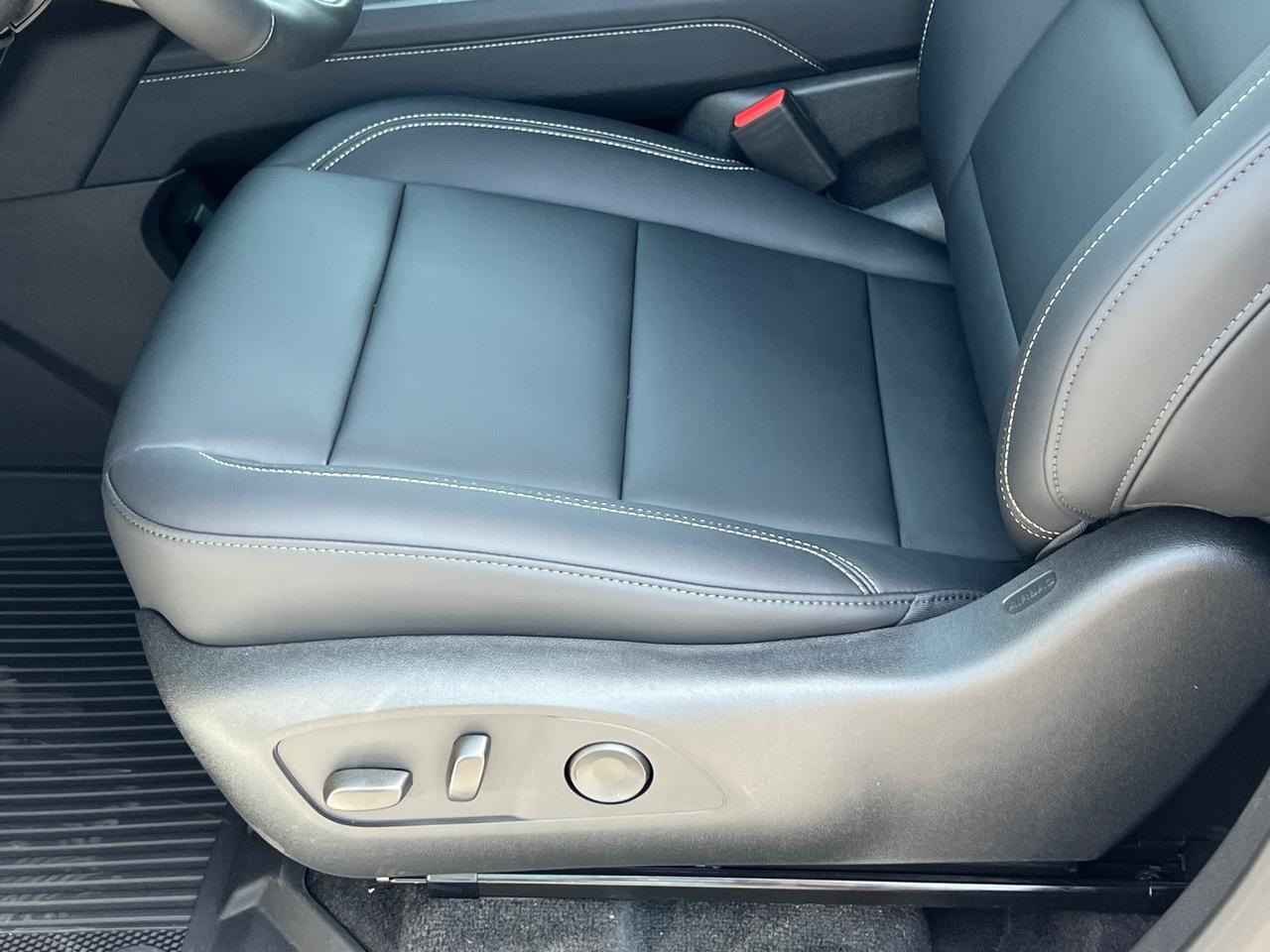 2025 GMC Acadia Elevation Hagerstown MD