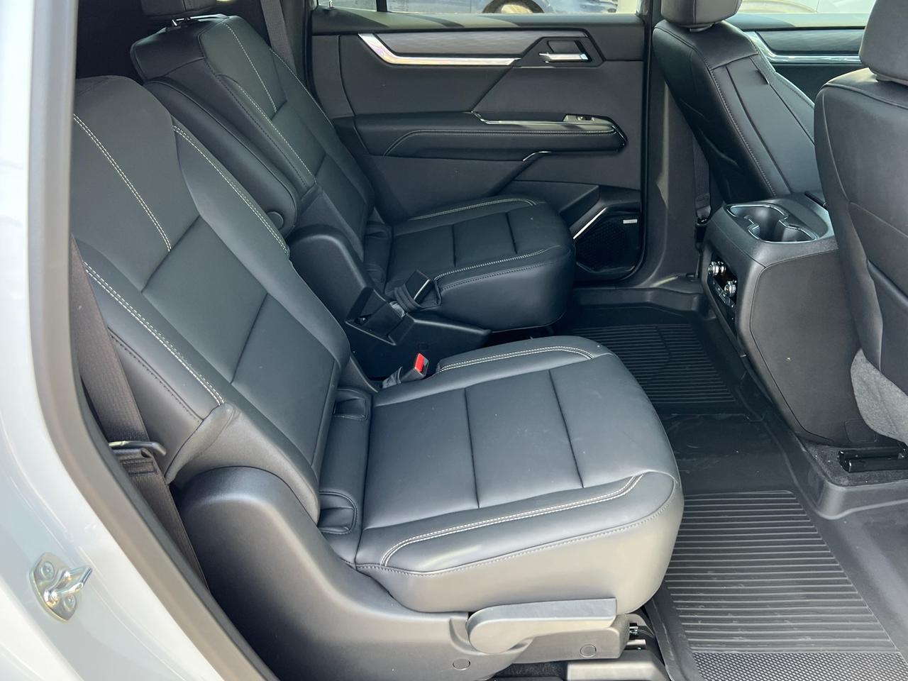 2025 GMC Acadia Elevation Hagerstown MD