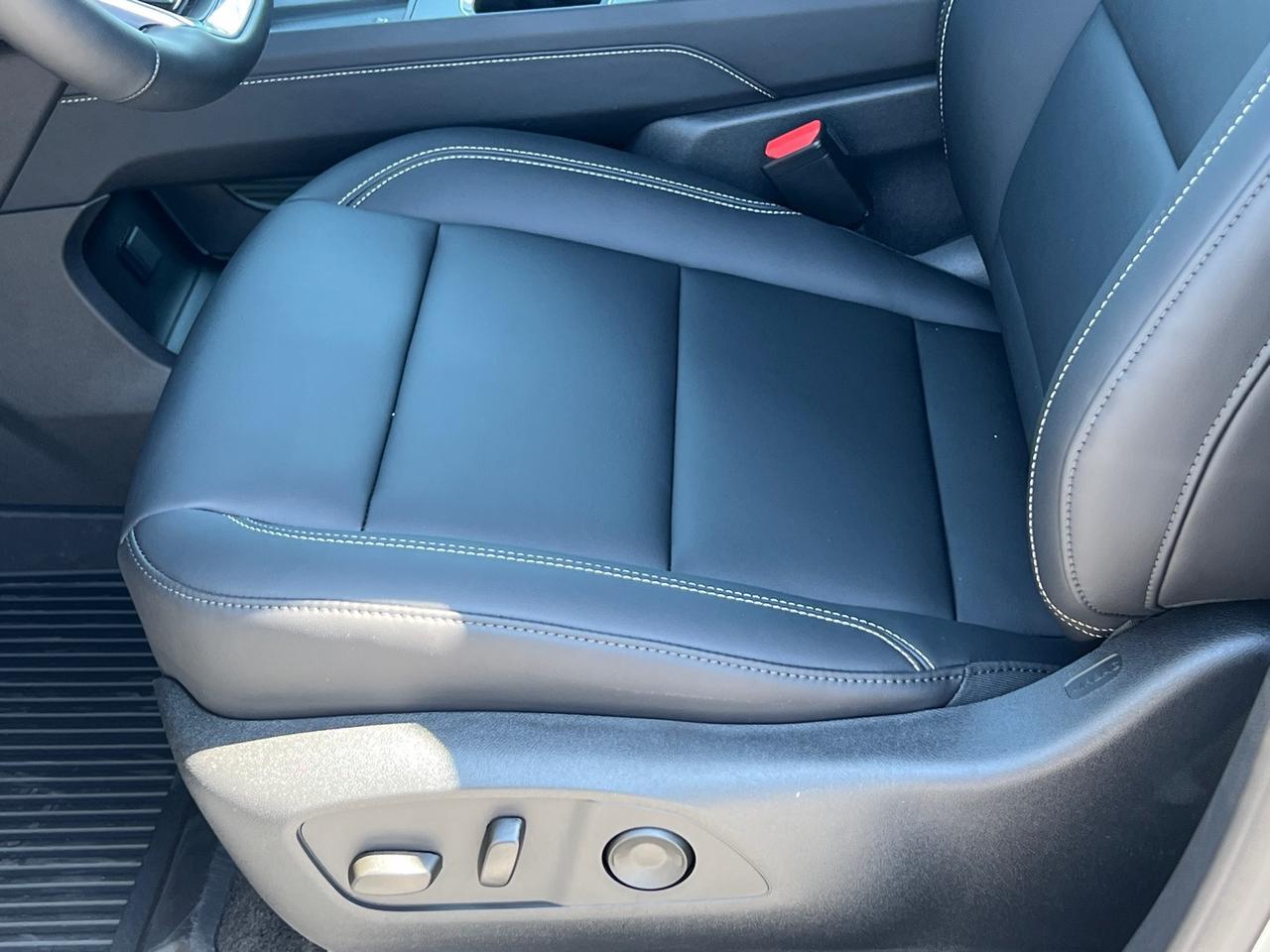 2025 GMC Acadia Elevation Hagerstown MD