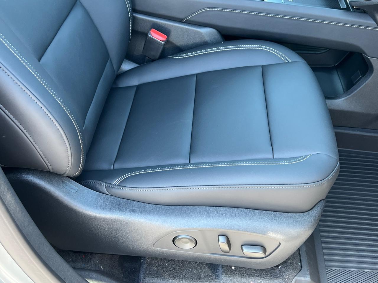 2025 GMC Acadia Elevation Hagerstown MD