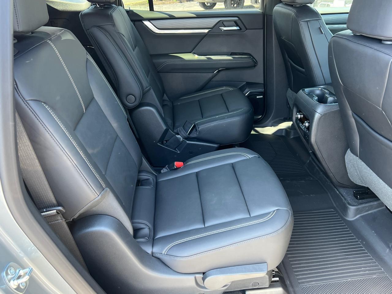 2025 GMC Acadia Elevation Hagerstown MD