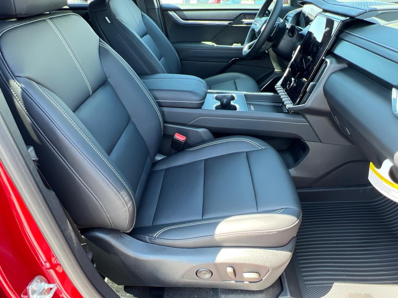 2025 GMC Acadia Elevation Hagerstown MD