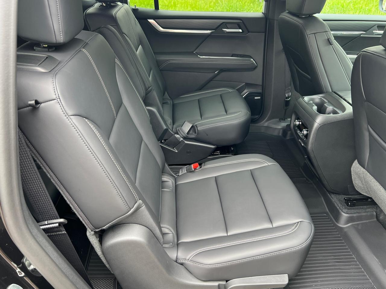 2025 GMC Acadia Elevation Hagerstown MD