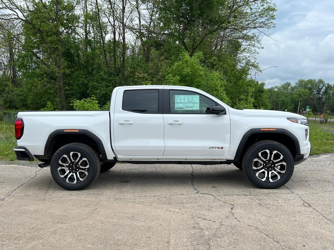 2025 GMC Canyon AT4 Hagerstown MD