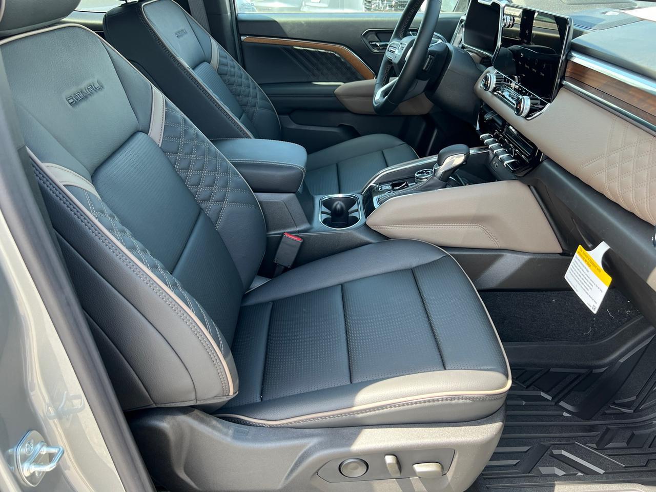 2025 GMC Canyon Denali Hagerstown MD