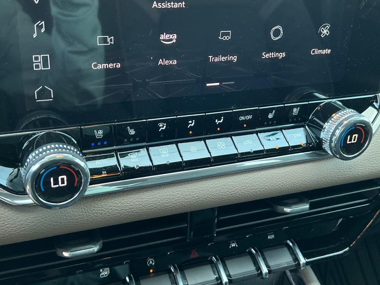 2025 GMC Canyon Denali Hagerstown MD