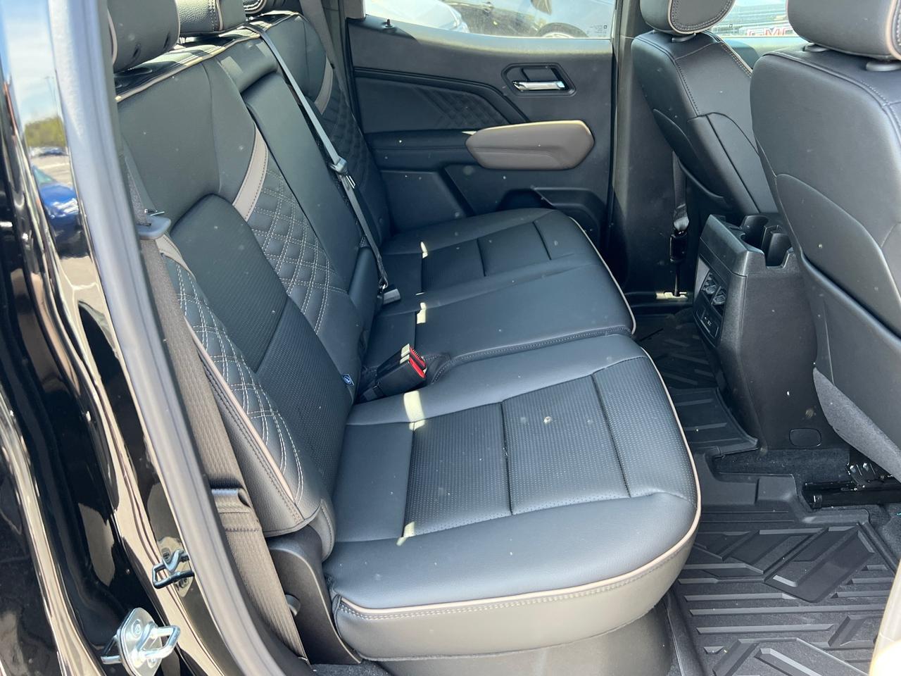 2025 GMC Canyon Denali Hagerstown MD