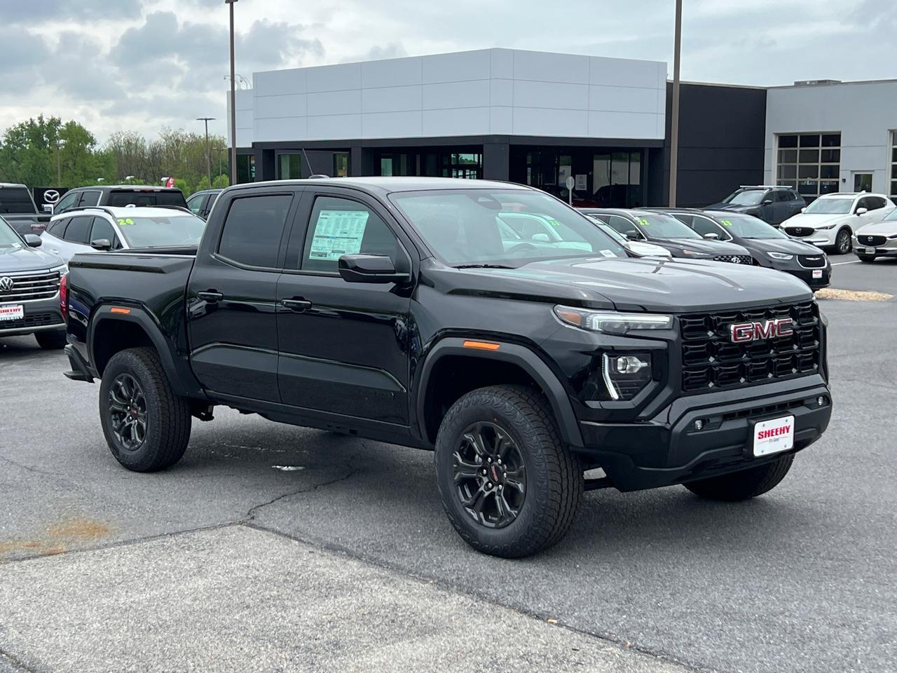 2025 GMC Canyon Elevation