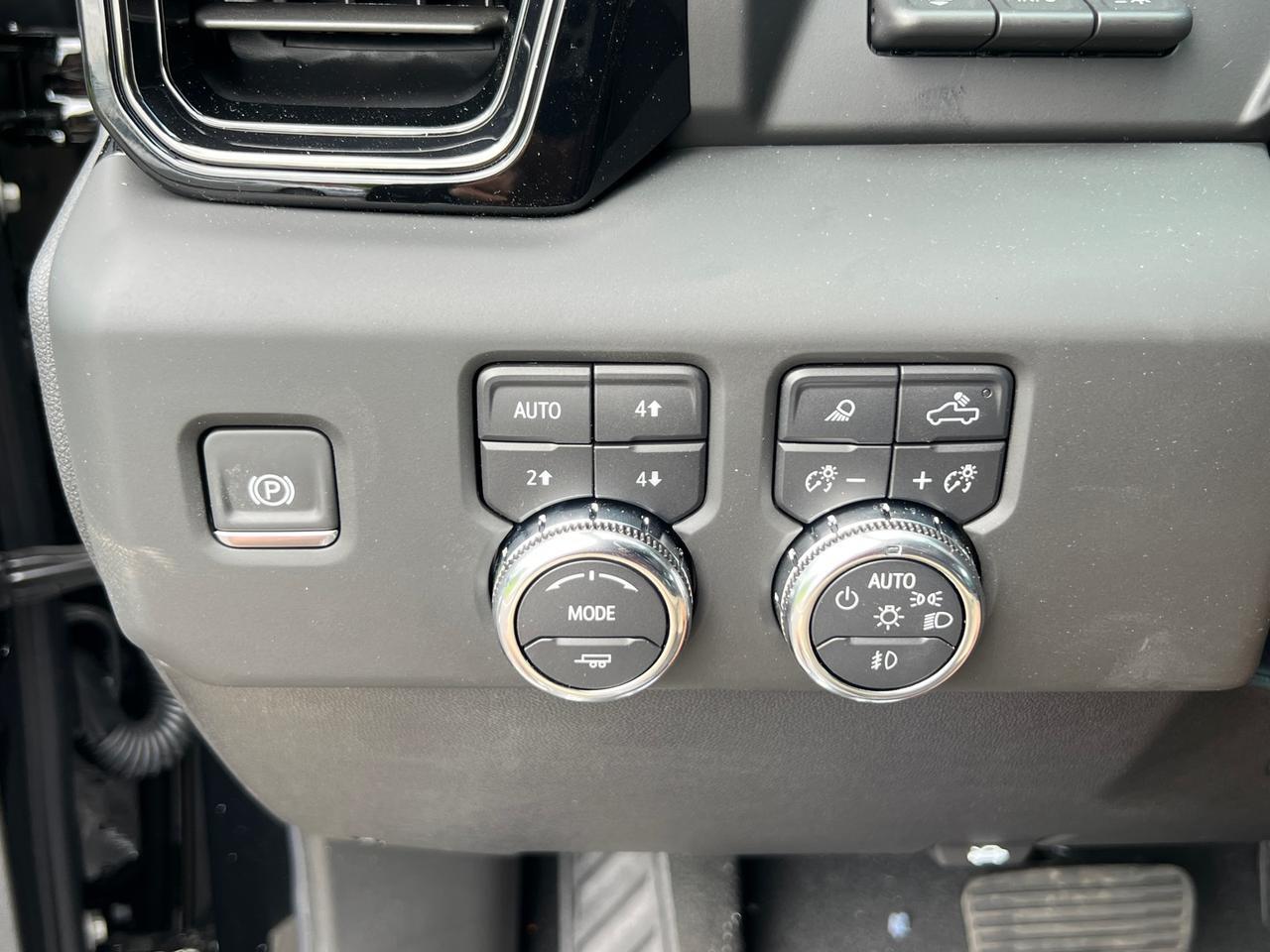 2025 GMC Sierra 2500HD AT4X Hagerstown MD