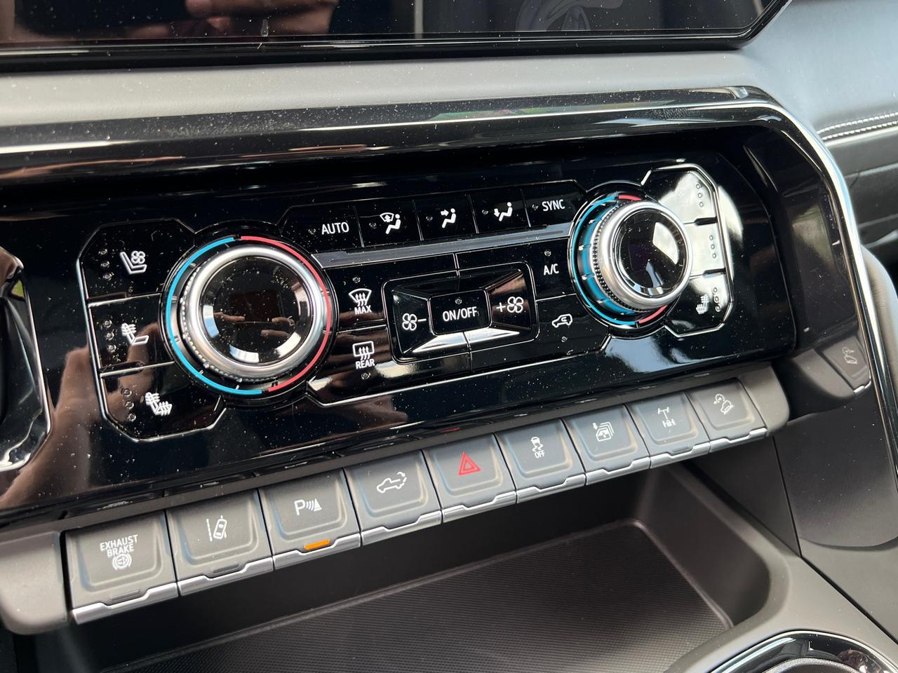 2025 GMC Sierra 2500HD AT4X Hagerstown MD