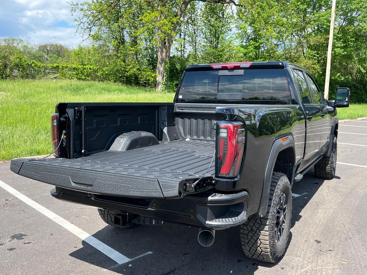 2025 GMC Sierra 2500HD AT4X Hagerstown MD