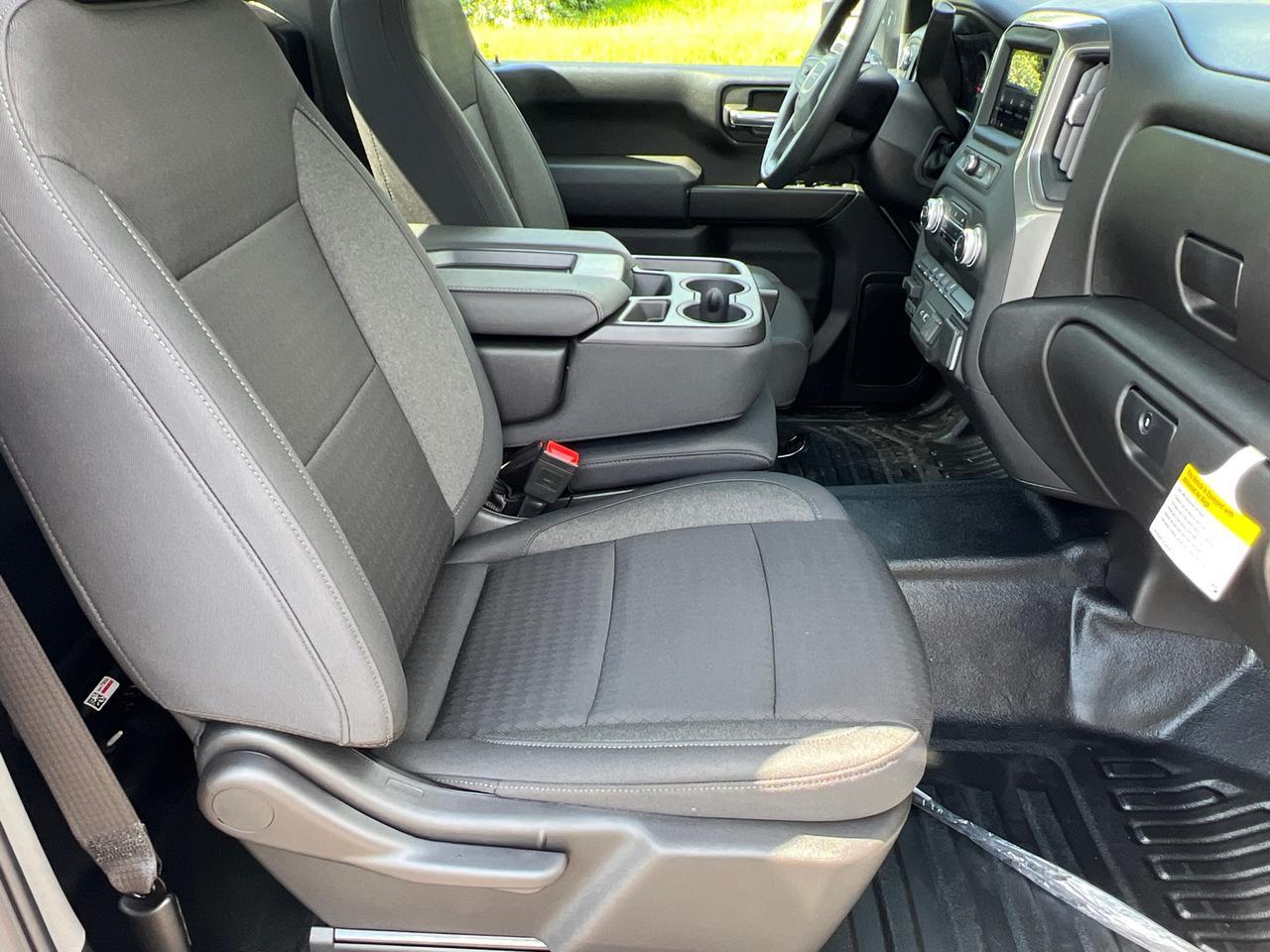 2025 GMC Sierra 2500HD Pro Hagerstown MD