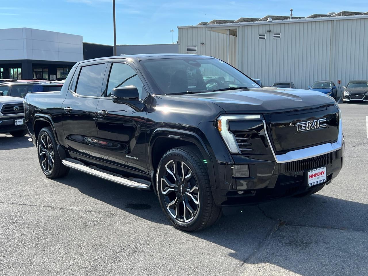 2025 GMC Sierra EV Denali