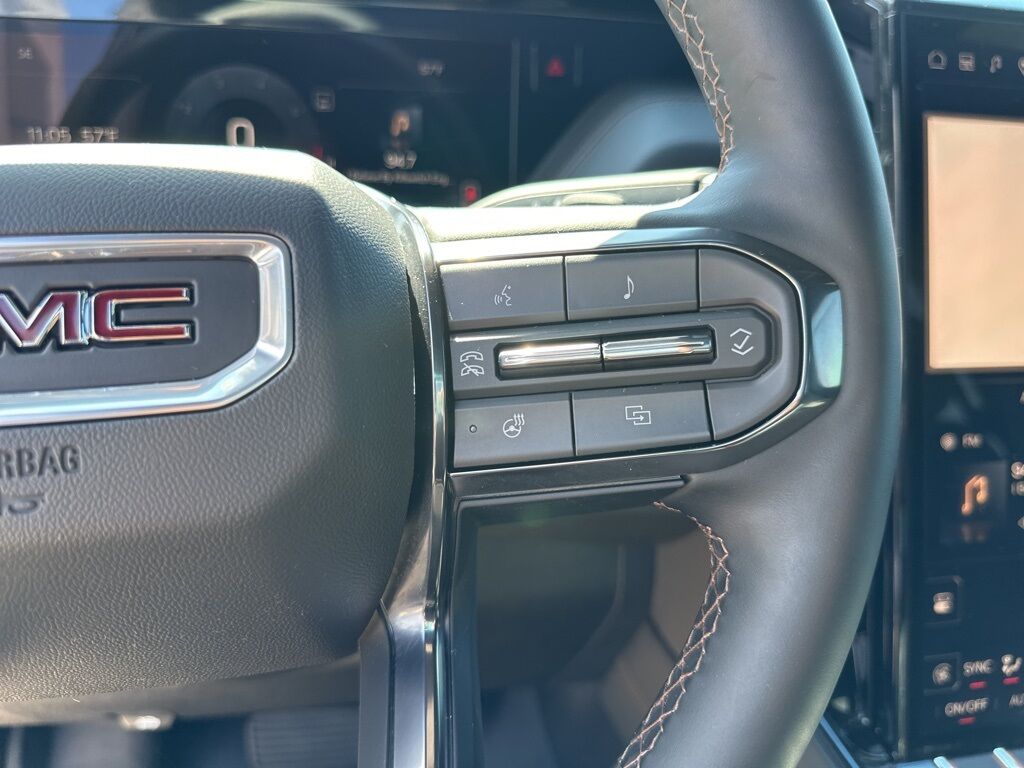 2025 GMC Yukon XL AT4 Manitowoc WI