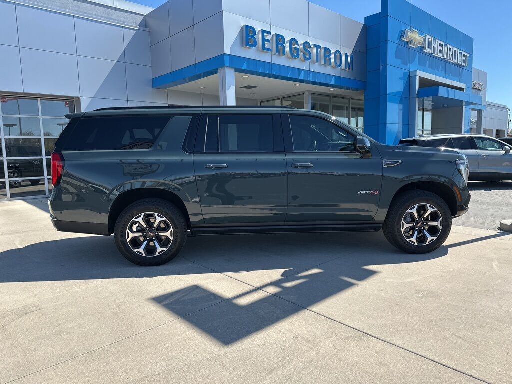 2025 GMC Yukon XL AT4 Manitowoc WI