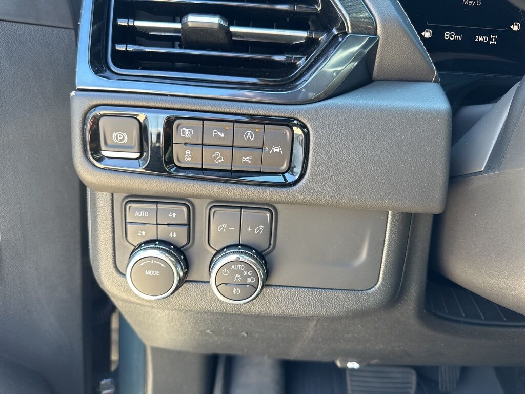 2025 GMC Yukon XL AT4 Manitowoc WI