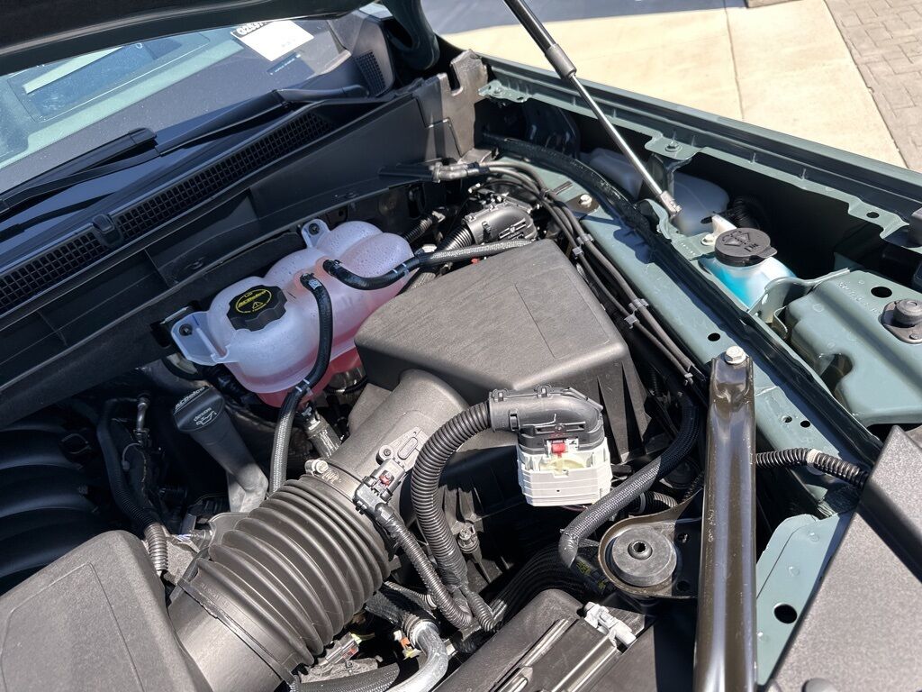 2025 GMC Yukon XL AT4 Manitowoc WI