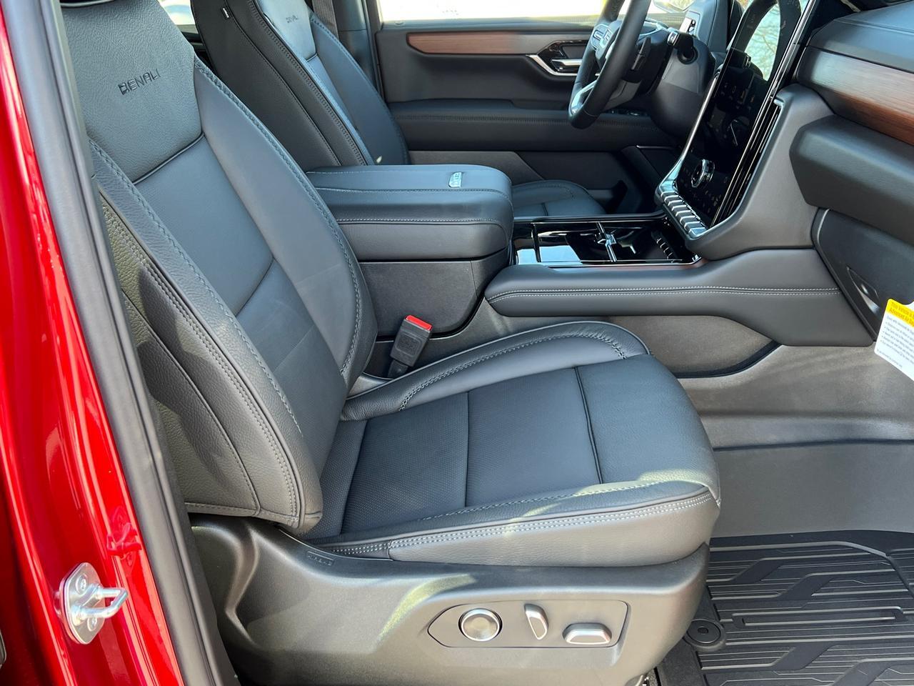 2025 GMC Yukon XL Denali Hagerstown MD