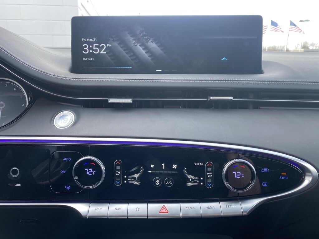 2025 Genesis GV70 3.5T Sport Green Bay WI