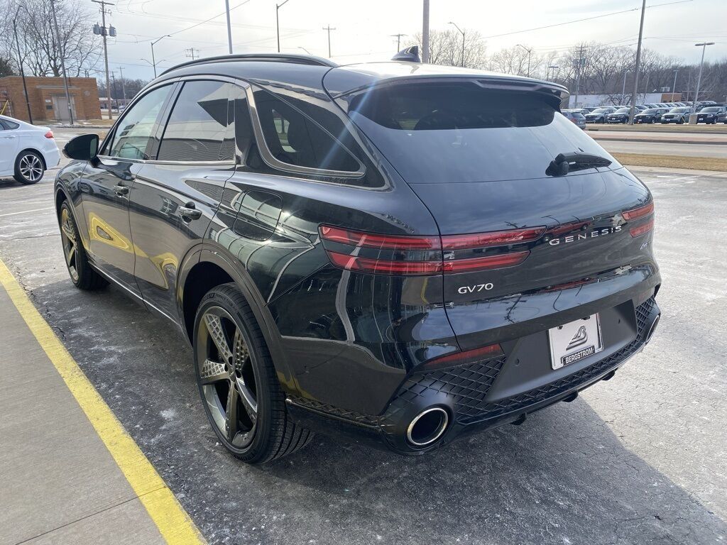 2025 Genesis GV70 3.5T Sport Green Bay WI