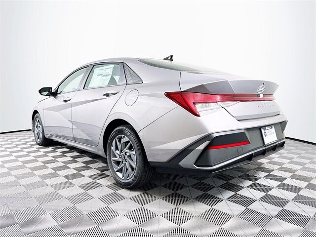 2025 Hyundai Elantra Hybrid Blue Quincy MA