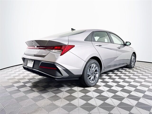 2025 Hyundai Elantra Hybrid Blue Quincy MA