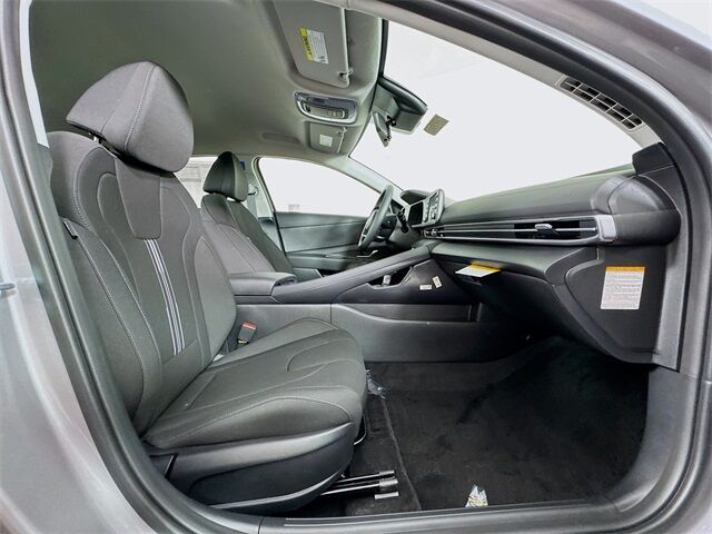 2025 Hyundai Elantra Hybrid Blue Quincy MA