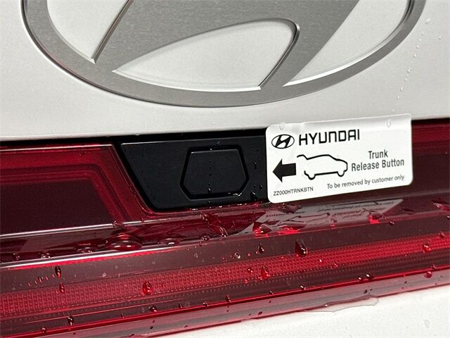 2025 Hyundai Elantra Hybrid Limited Quincy MA