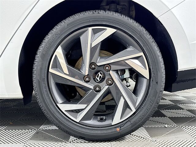 2025 Hyundai Elantra Hybrid Limited Quincy MA