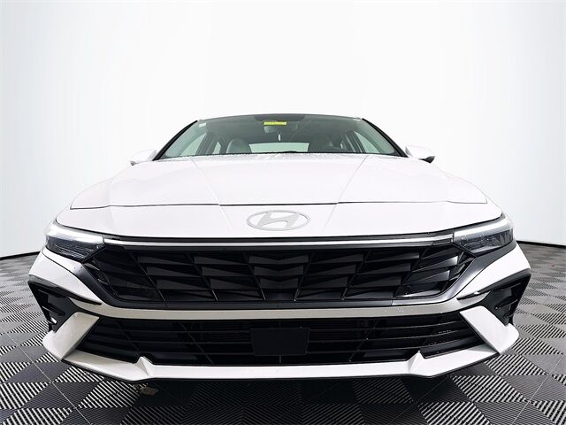 2025 Hyundai Elantra Hybrid Limited Quincy MA