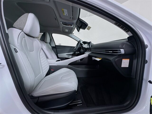 2025 Hyundai Elantra Hybrid Limited Quincy MA
