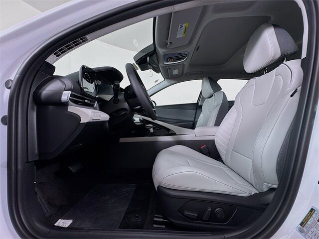 2025 Hyundai Elantra Hybrid Limited Quincy MA