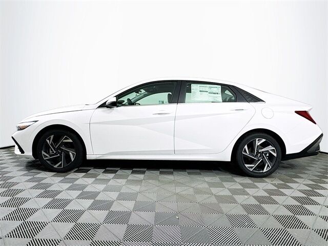 2025 Hyundai Elantra Hybrid Limited Quincy MA