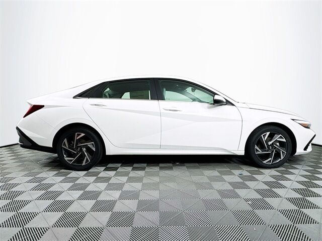 2025 Hyundai Elantra Hybrid Limited Quincy MA