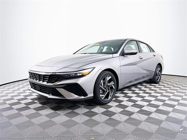 2025 Hyundai Elantra Hybrid Limited Quincy MA