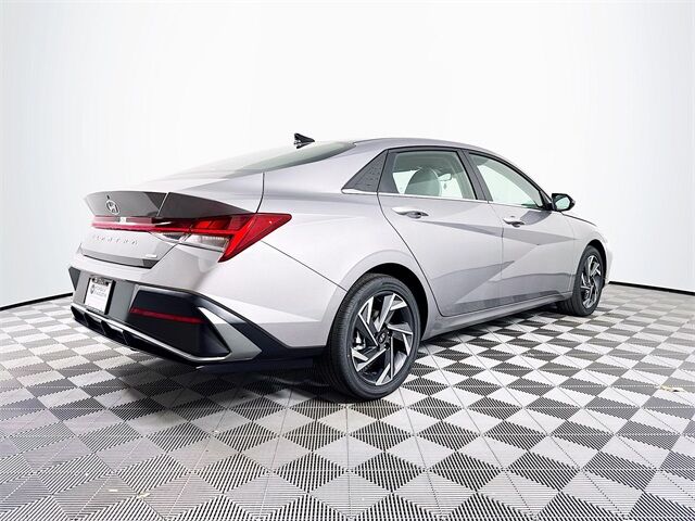 2025 Hyundai Elantra Hybrid Limited Quincy MA