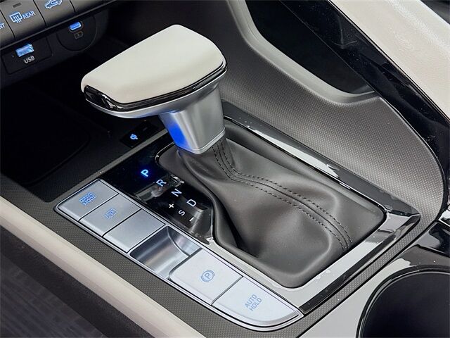 2025 Hyundai Elantra Hybrid Limited Quincy MA