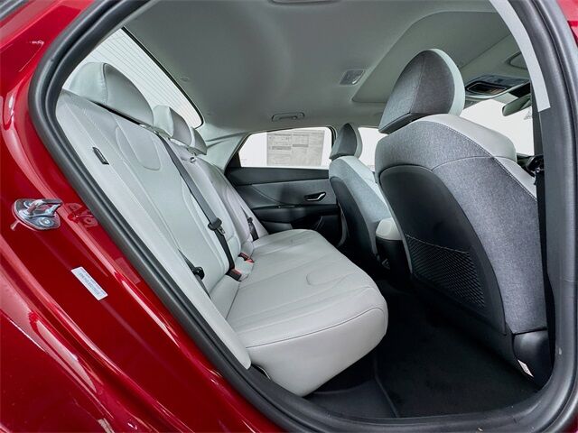 2025 Hyundai Elantra Hybrid Limited Quincy MA