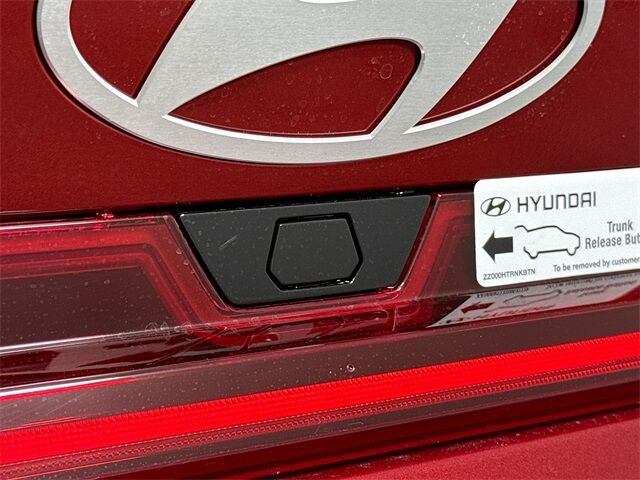 2025 Hyundai Elantra Hybrid Limited Quincy MA