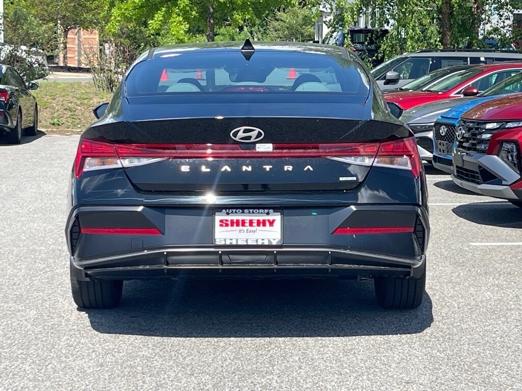 2025 Hyundai Elantra Hybrid Limited Waldorf MD