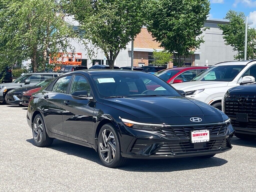 2025 Hyundai Elantra Hybrid Limited