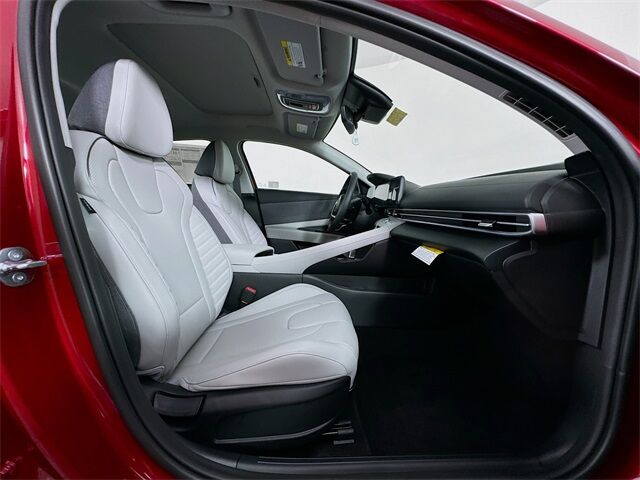2025 Hyundai Elantra Limited Quincy MA