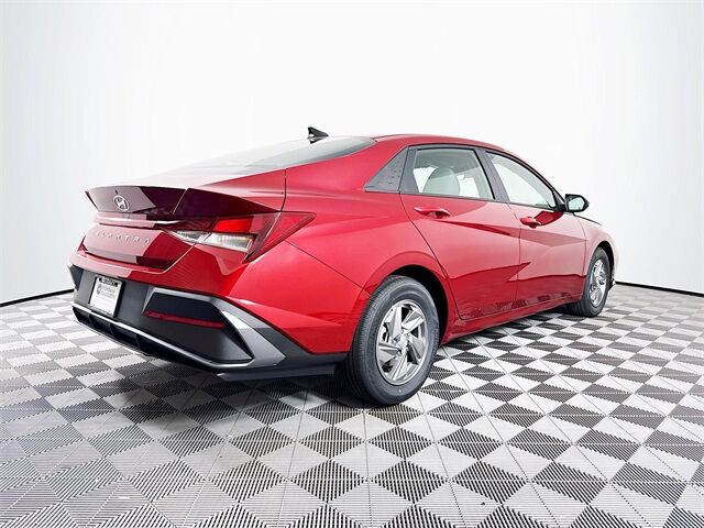 2025 Hyundai Elantra SE Quincy MA