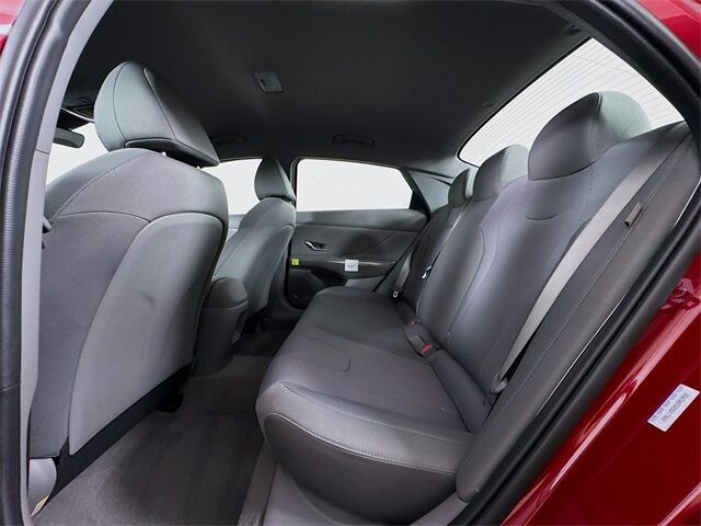 2025 Hyundai Elantra SE Quincy MA