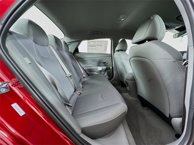 2025 Hyundai Elantra SE Quincy MA