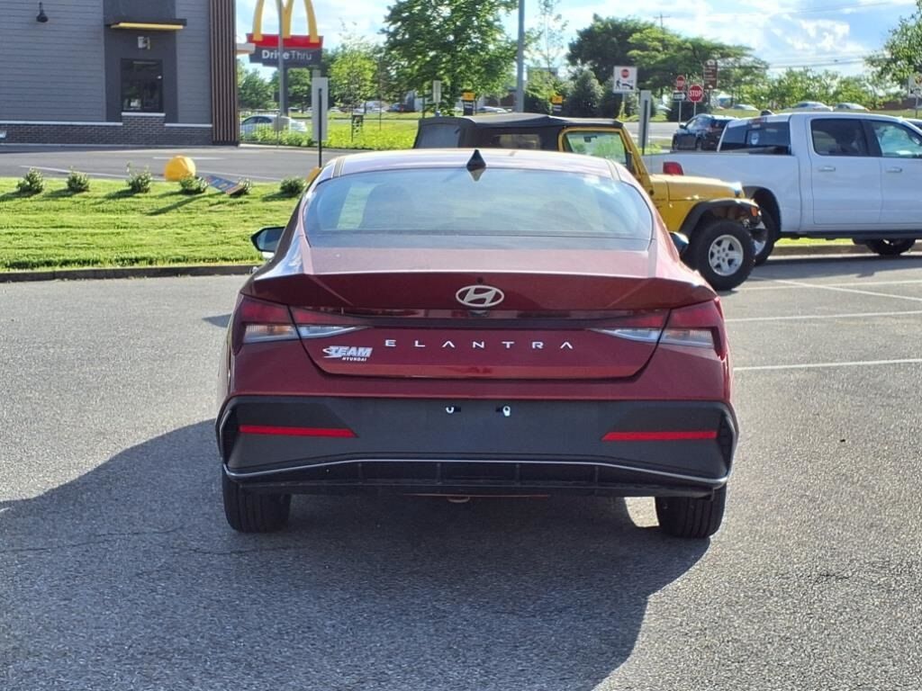 2025 Hyundai Elantra SE Waldorf MD